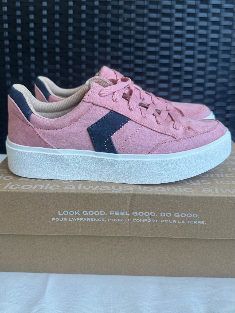 Dr. Scholl's Pink Suede Platform Sneakers with Navy Chevron